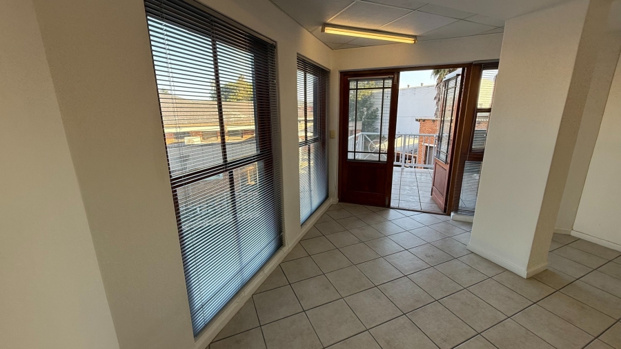 To Let commercial Property for Rent in Knysna Central Western Cape